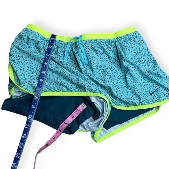 NIKE Women’s Copa Blue/Volt Green Dri-FIT Full Flex 2-in-1 Training Shorts Size - Picture 7 of 8